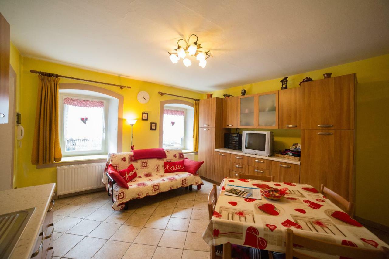 Apartmán Casa Zambelli Candide Exteriér fotografie
